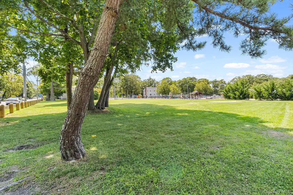 59 Irish Lane East Islip NY 11730