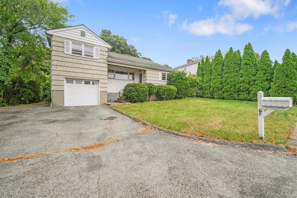 65 Westlake Drive Thornwood NY 10594