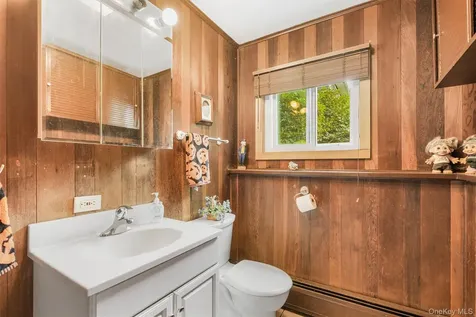 65 Westlake Drive Thornwood NY 10594
