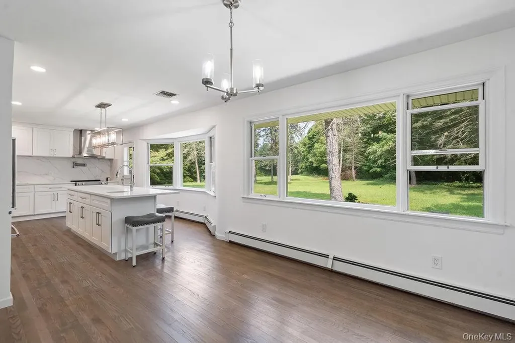 1950 Midlane Syosset NY 11791