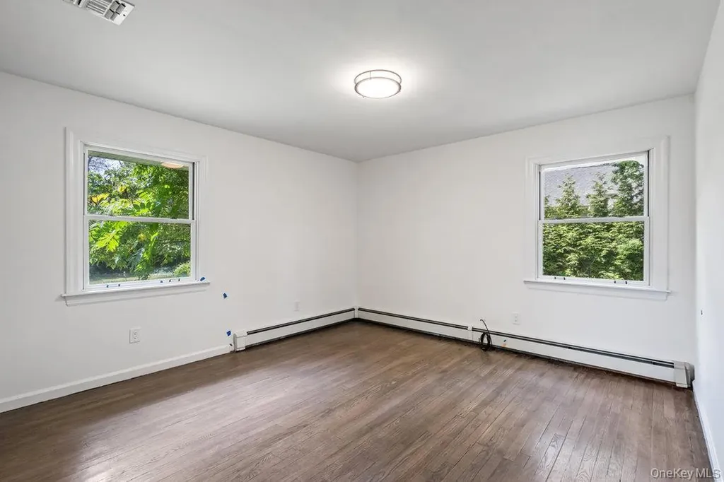 1950 Midlane Syosset NY 11791