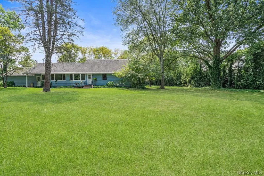 1950 Midlane Syosset NY 11791