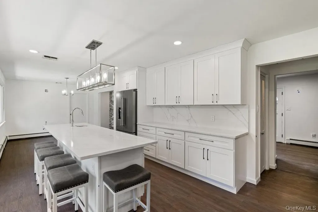 1950 Midlane Syosset NY 11791