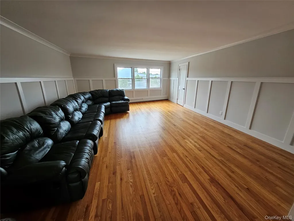 357 Hicksville Road Bethpage NY 11714