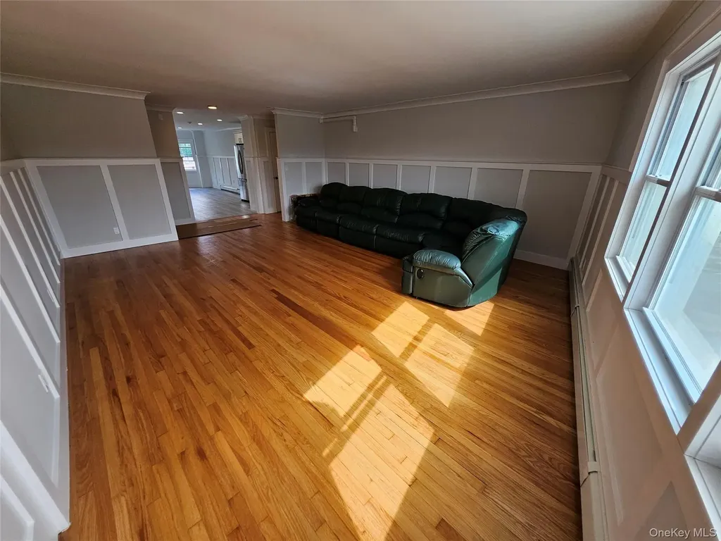 357 Hicksville Road Bethpage NY 11714