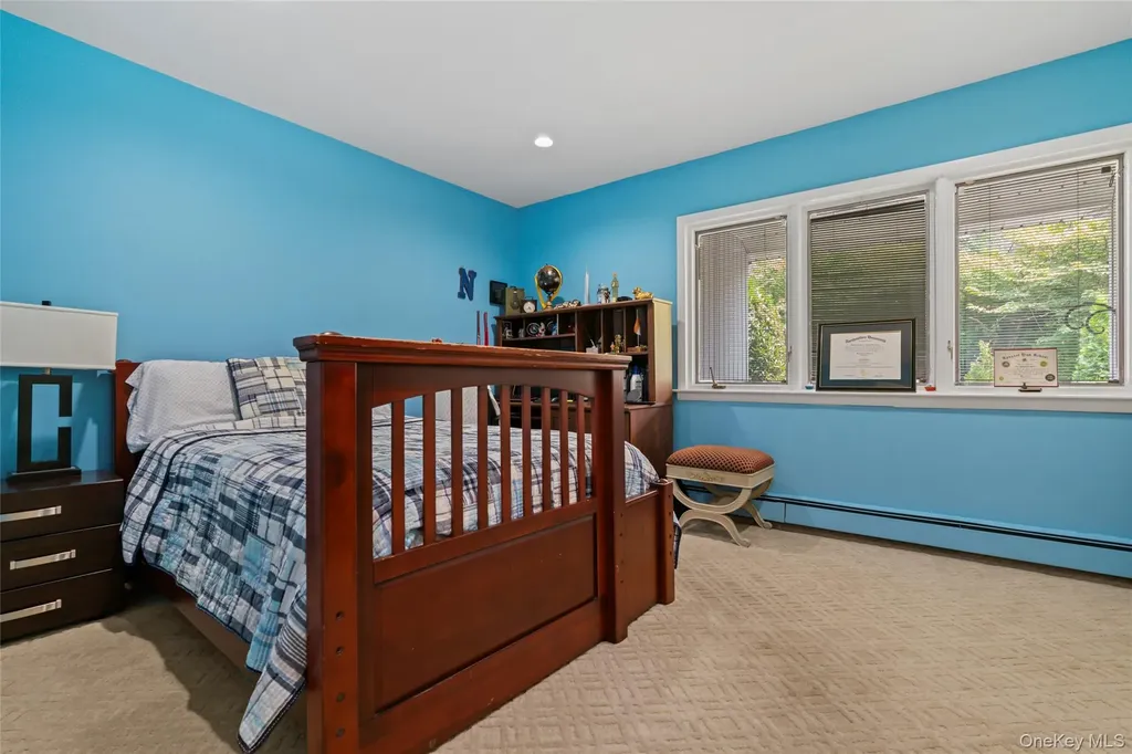 2 Bristol Drive Woodbury NY 11797