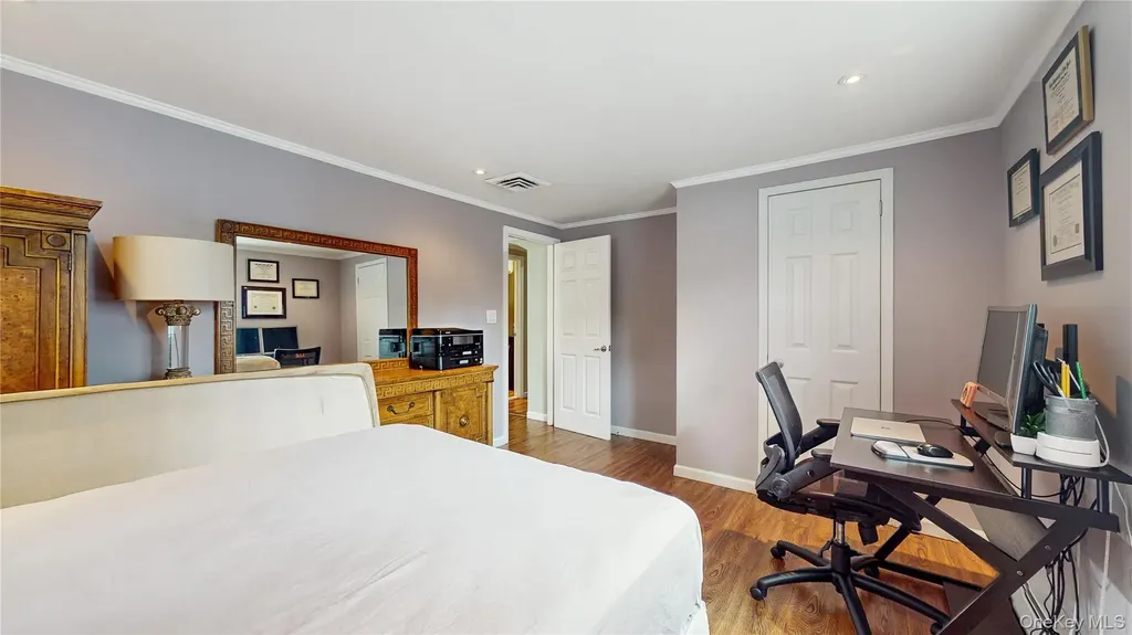 110 Roeckel Avenue Valley Stream NY 11580