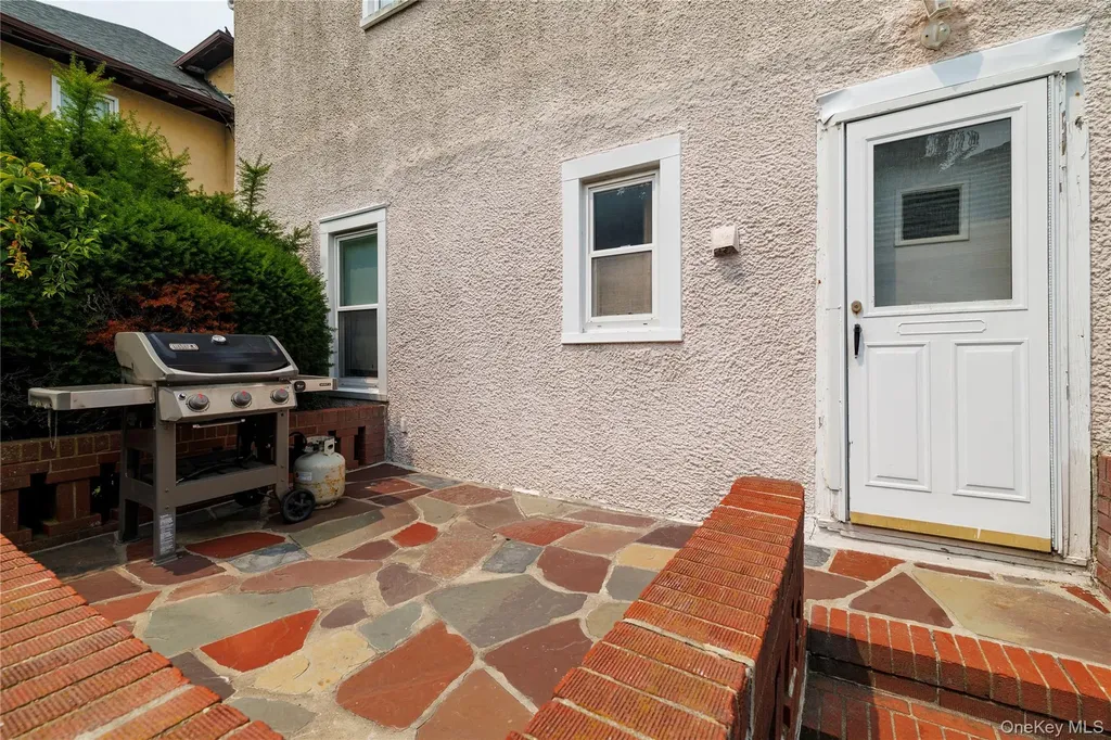 150 E Beech Street Long Beach NY 11561