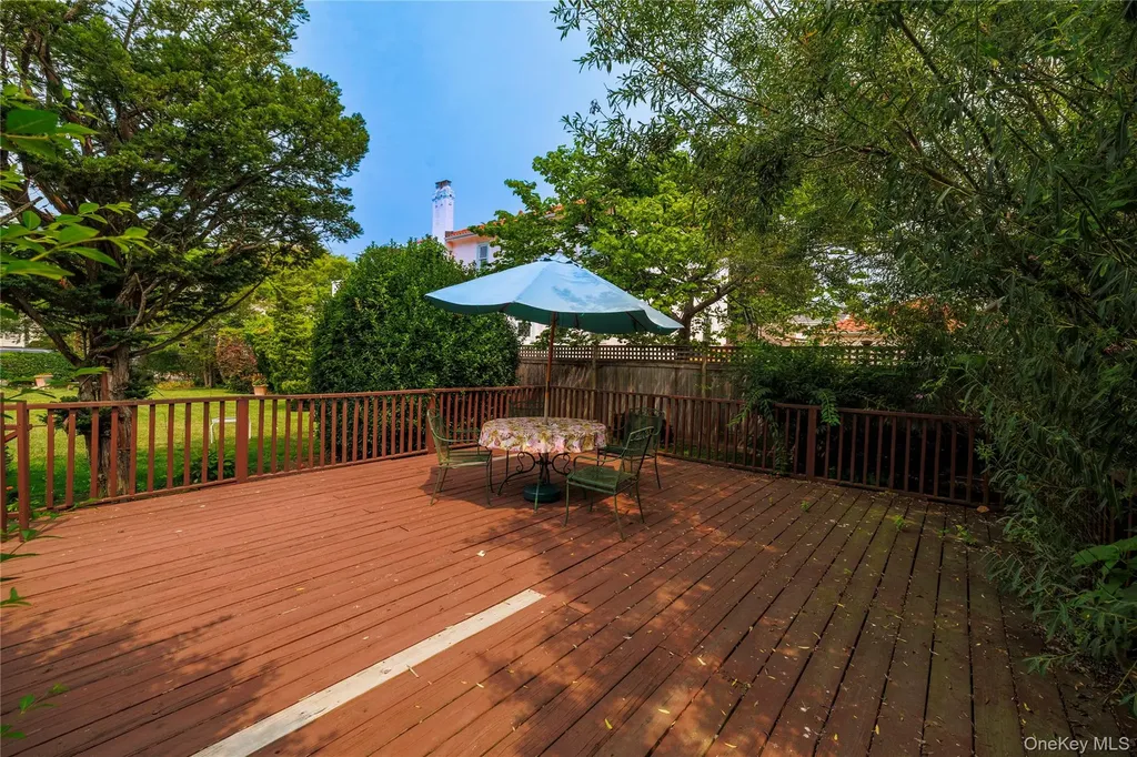 150 E Beech Street Long Beach NY 11561