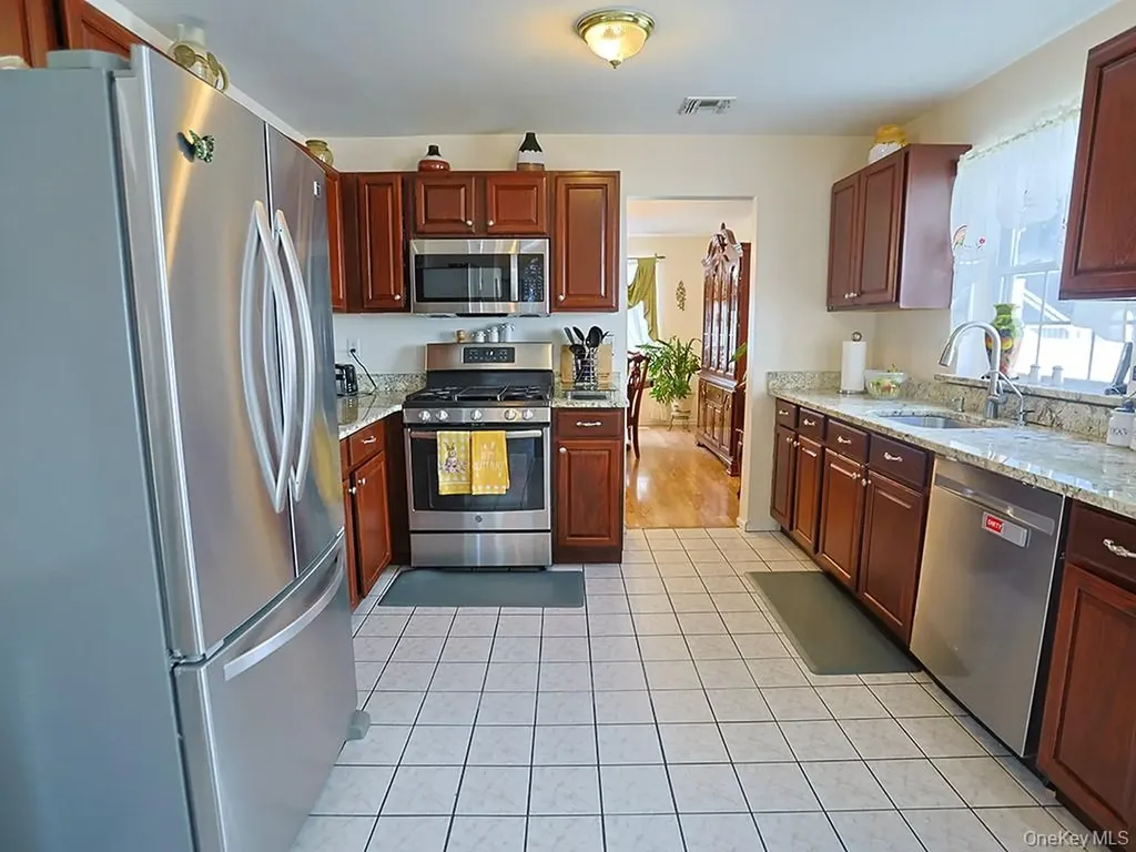9 Melody Lane Harriman NY 10926