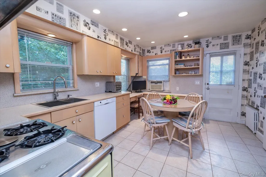 3 Maple Drive Roosevelt NY 11575