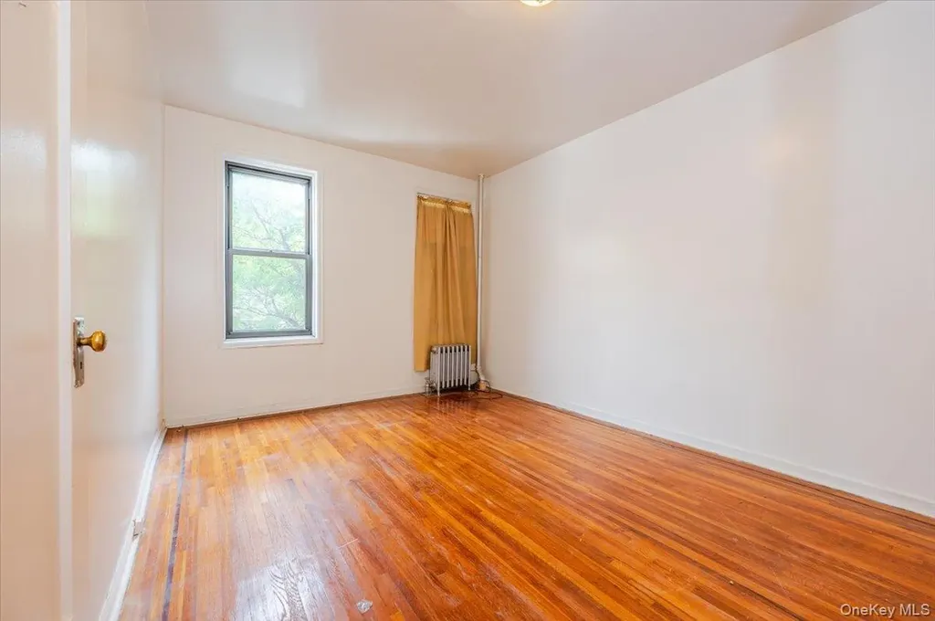 758 Brady Court Bronx NY 10462