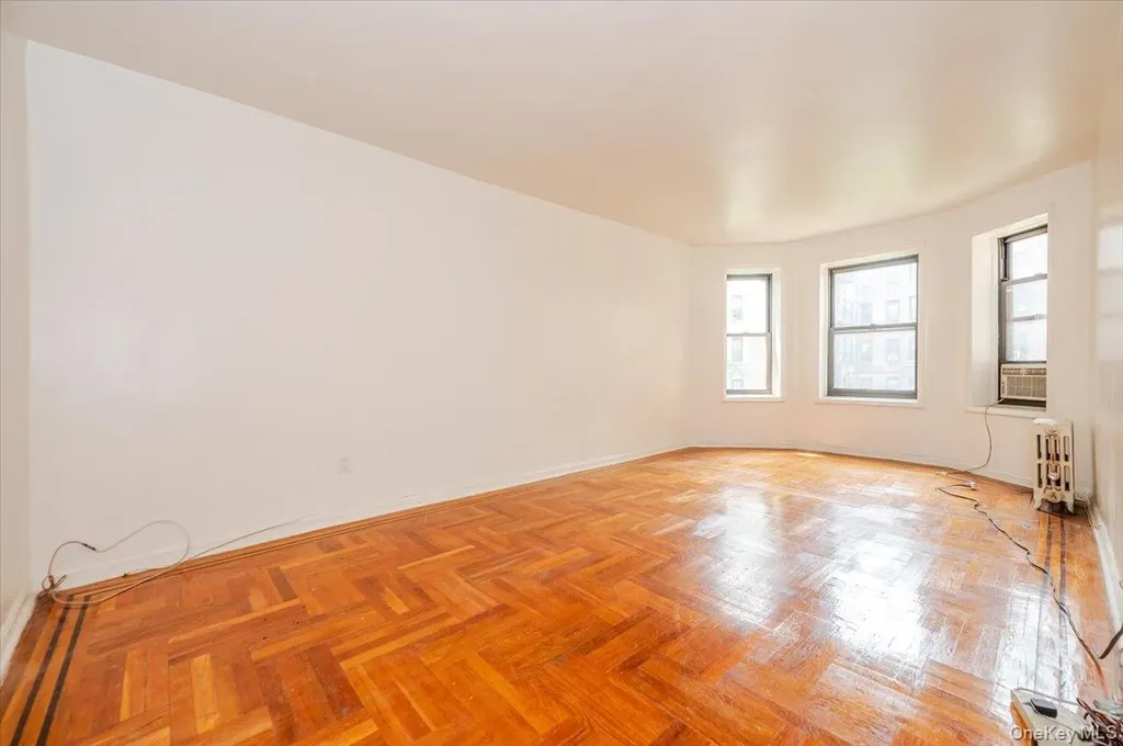 758 Brady Court Bronx NY 10462