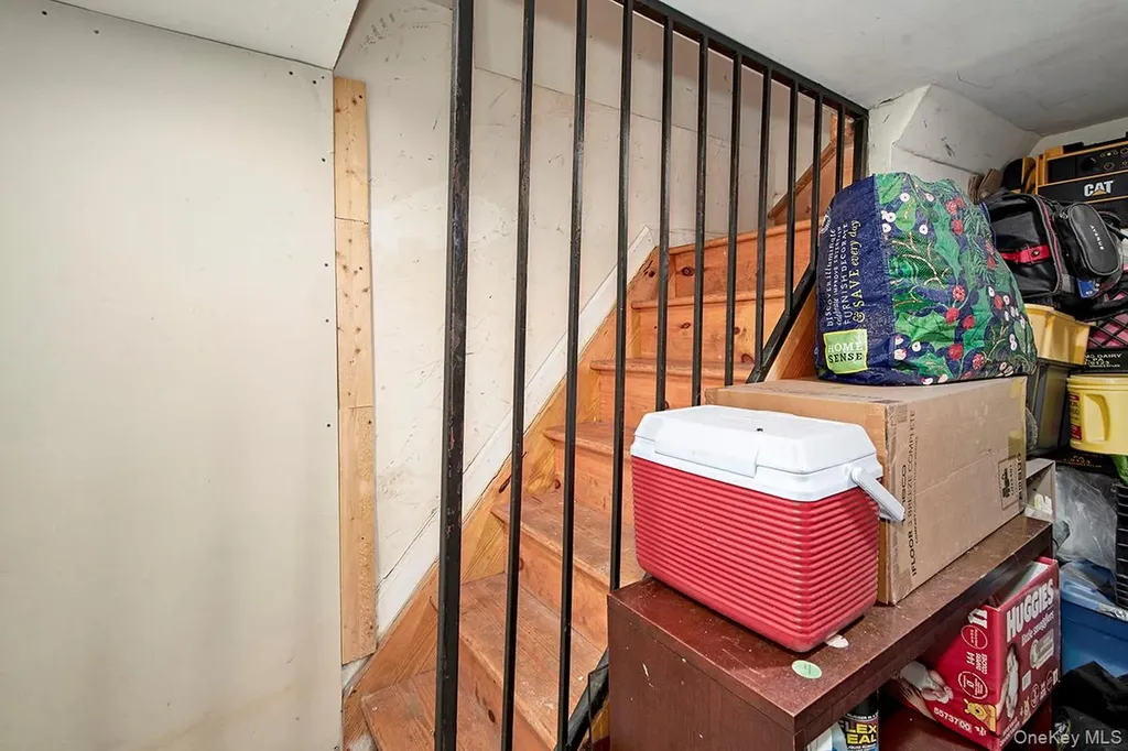 833 E 229th Street Bronx NY 10466