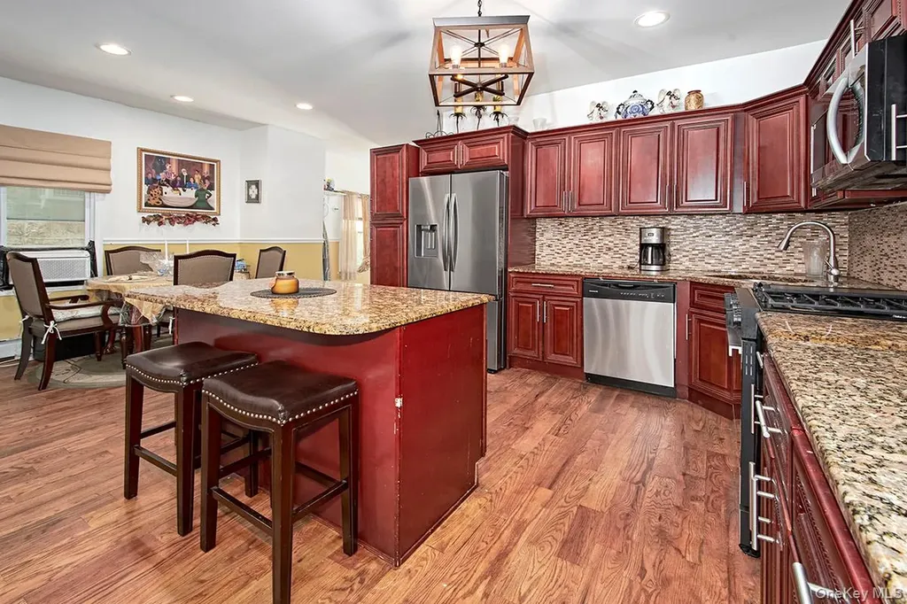 833 E 229th Street Bronx NY 10466