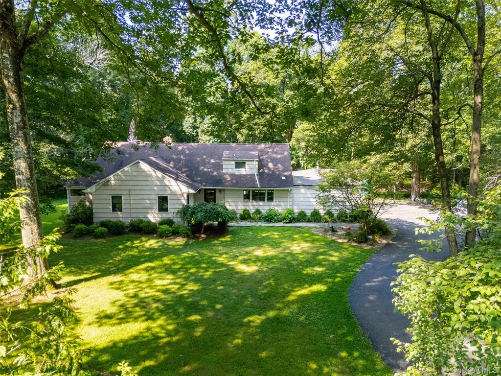 6 Algonquin Drive Chappaqua NY 10514