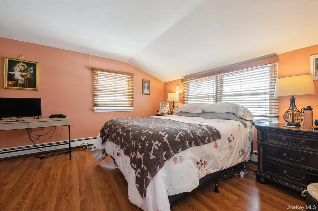177 9th Street Bethpage NY 11714