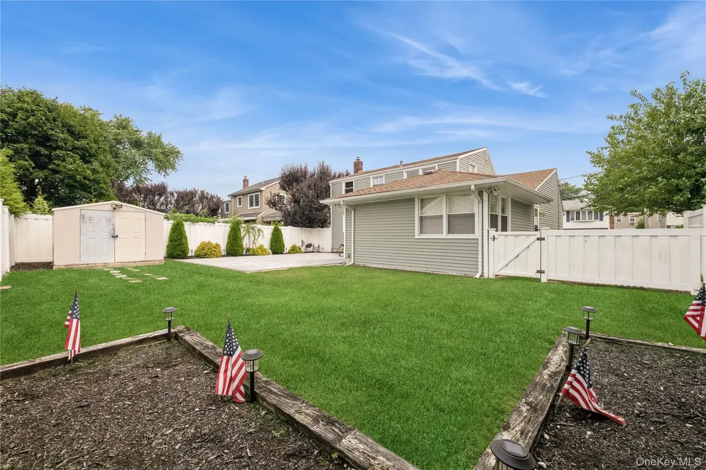 177 9th Street Bethpage NY 11714