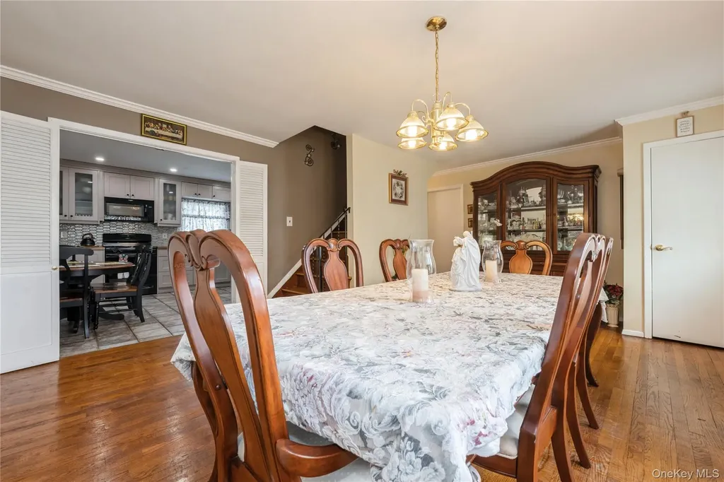 177 9th Street Bethpage NY 11714