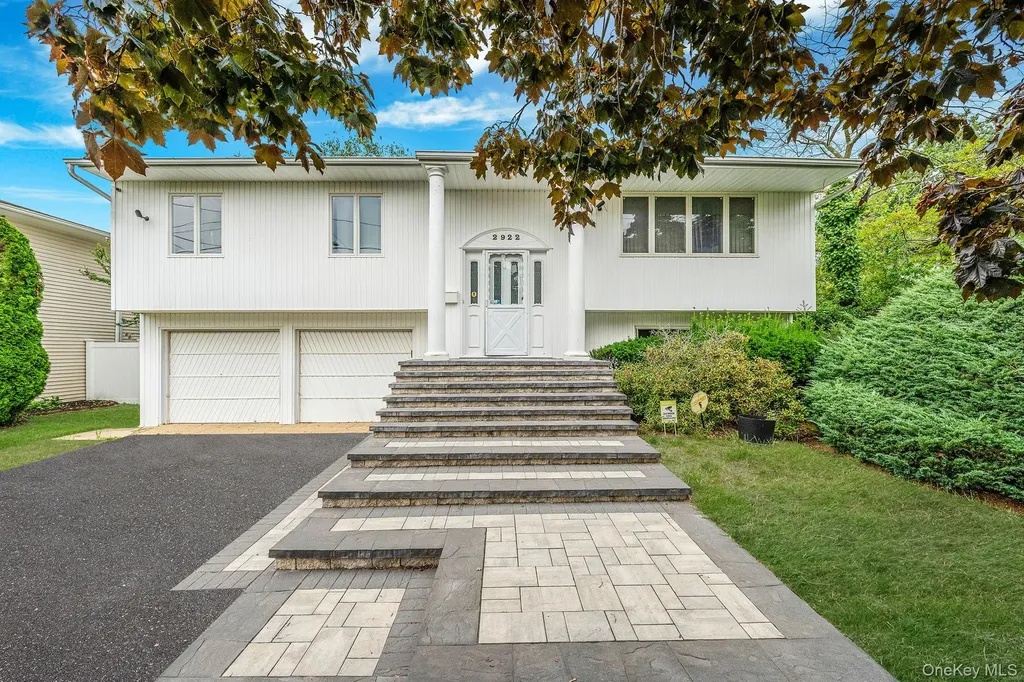2922 Bond Drive Merrick NY 11566