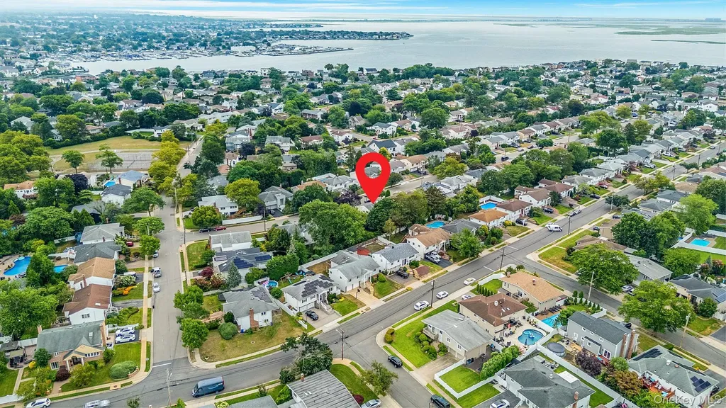2922 Bond Drive Merrick NY 11566