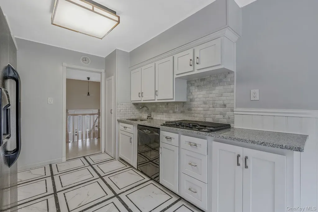 2922 Bond Drive Merrick NY 11566
