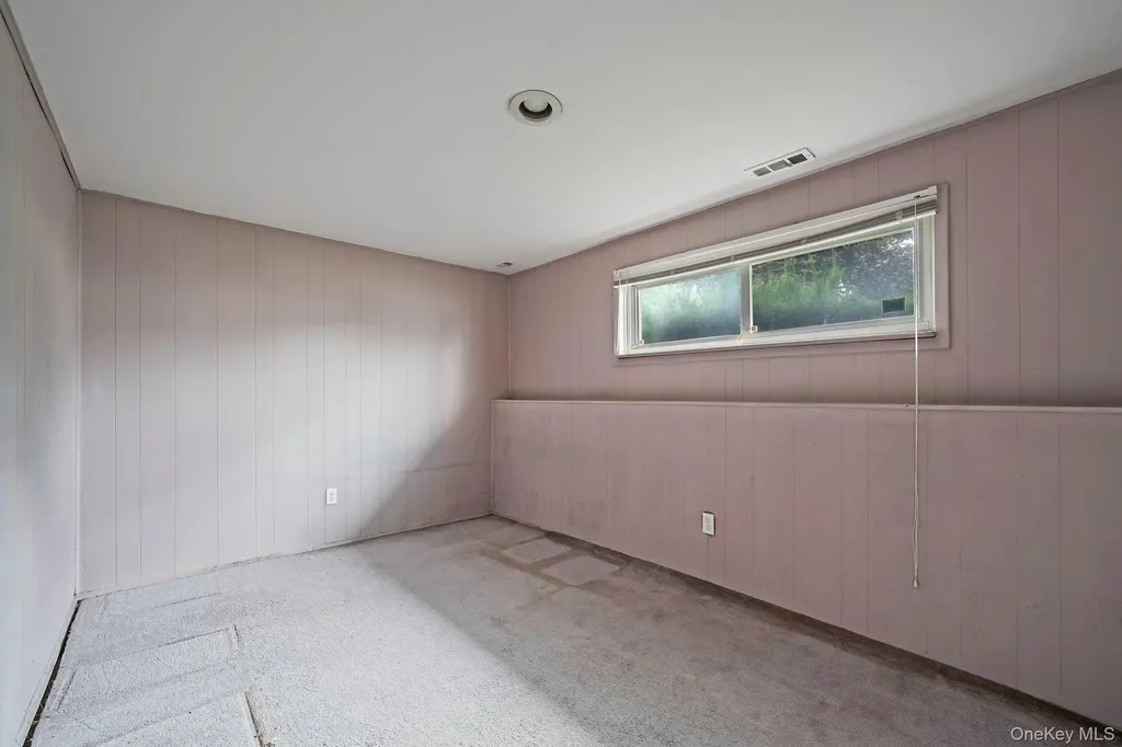 2922 Bond Drive Merrick NY 11566