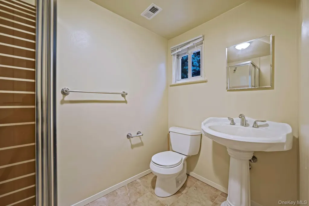 2922 Bond Drive Merrick NY 11566