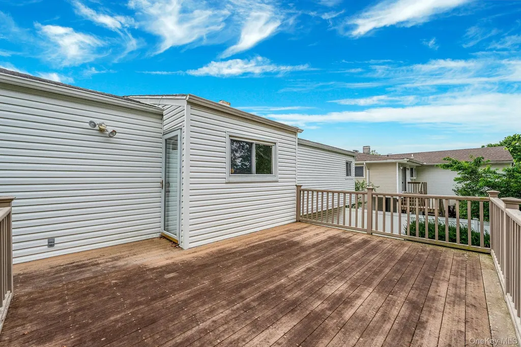 2922 Bond Drive Merrick NY 11566