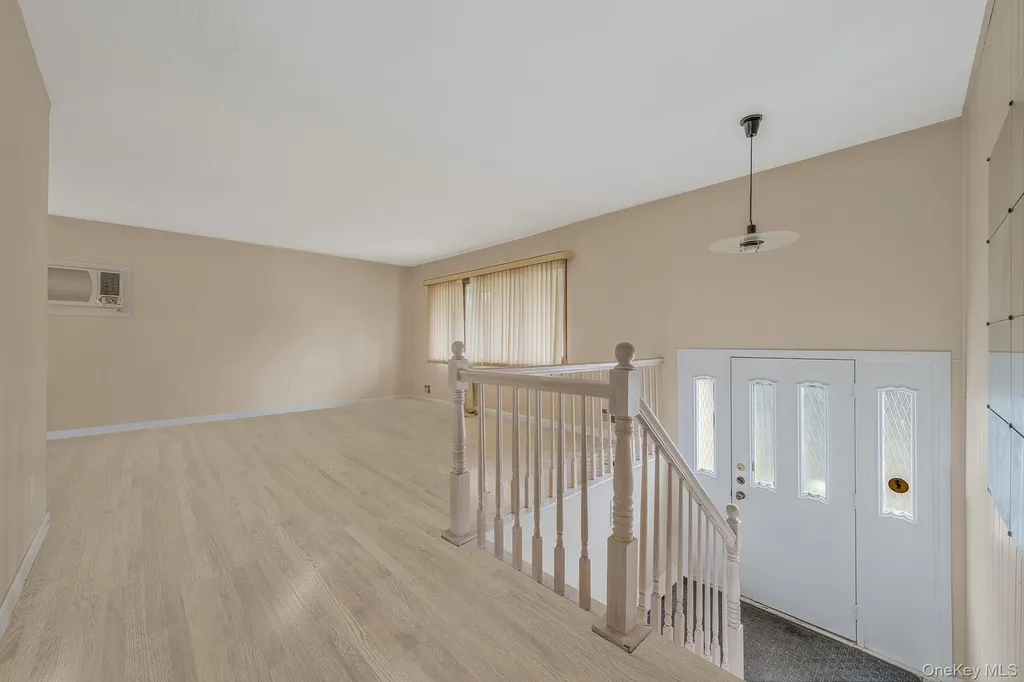 2922 Bond Drive Merrick NY 11566