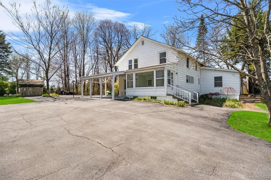 1901 Route 302 Circleville NY 10919