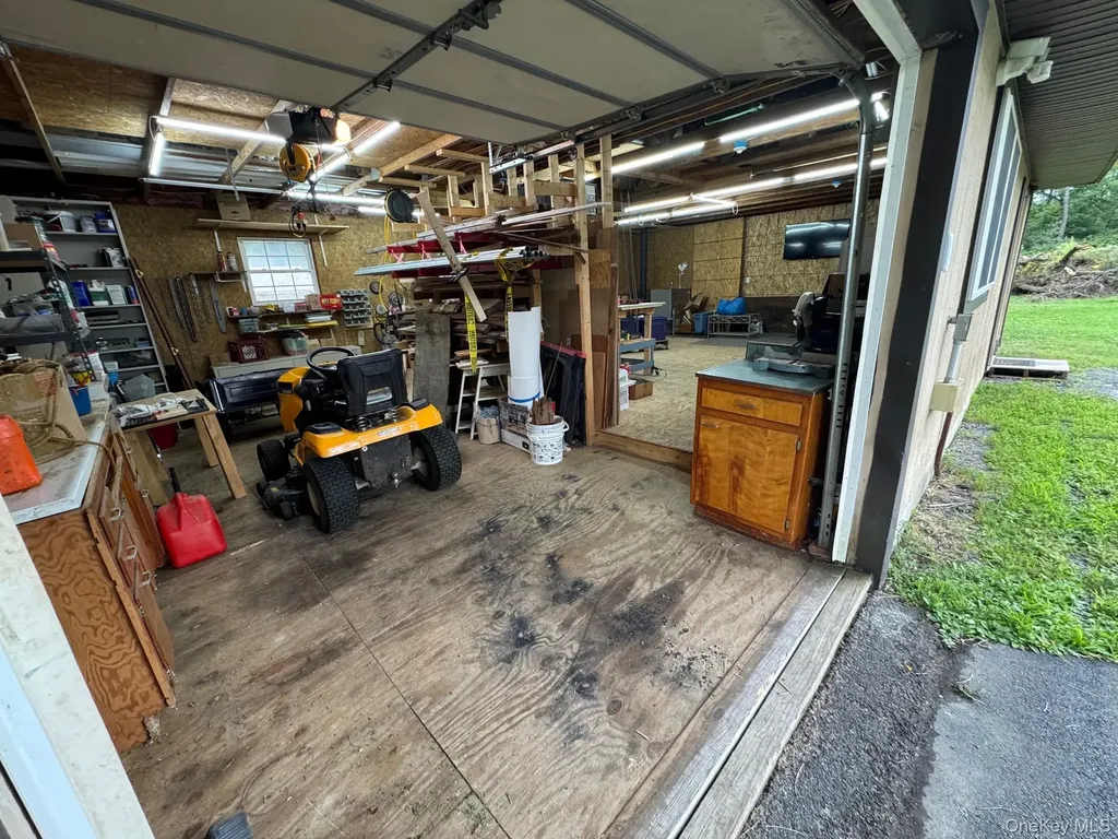 1901 Route 302 Circleville NY 10919