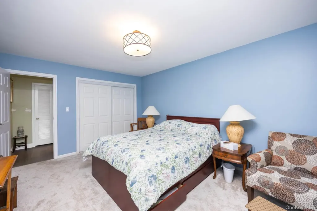 10 Harbour Lane Oyster Bay NY 11771