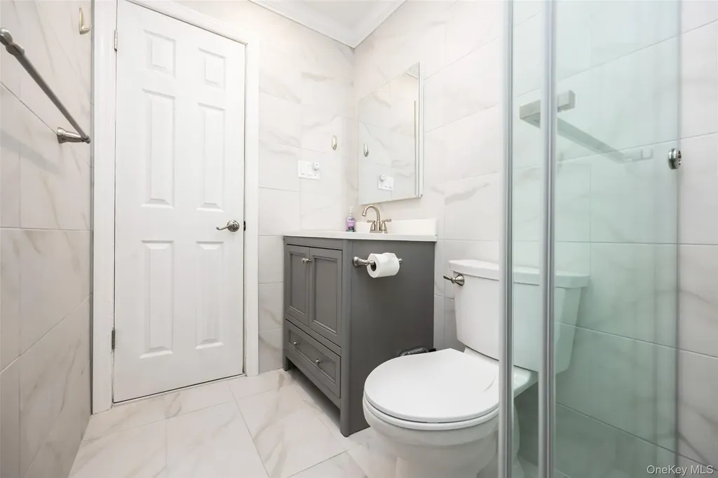 10 Harbour Lane Oyster Bay NY 11771