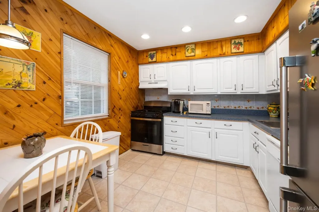 10 Harbour Lane Oyster Bay NY 11771