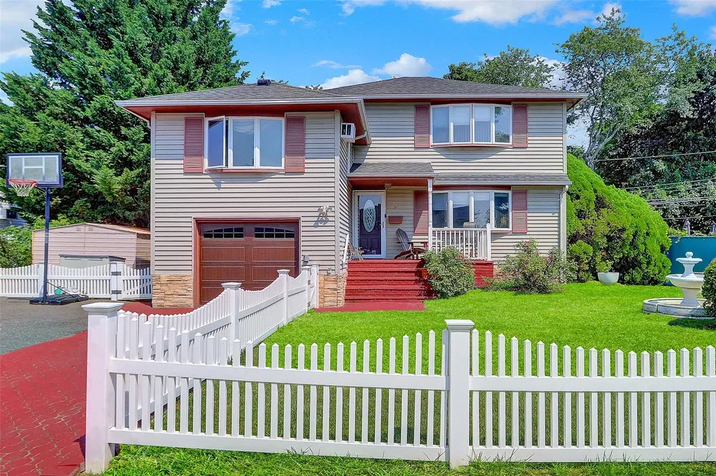 57 Elizabeth Drive Bethpage NY 11714