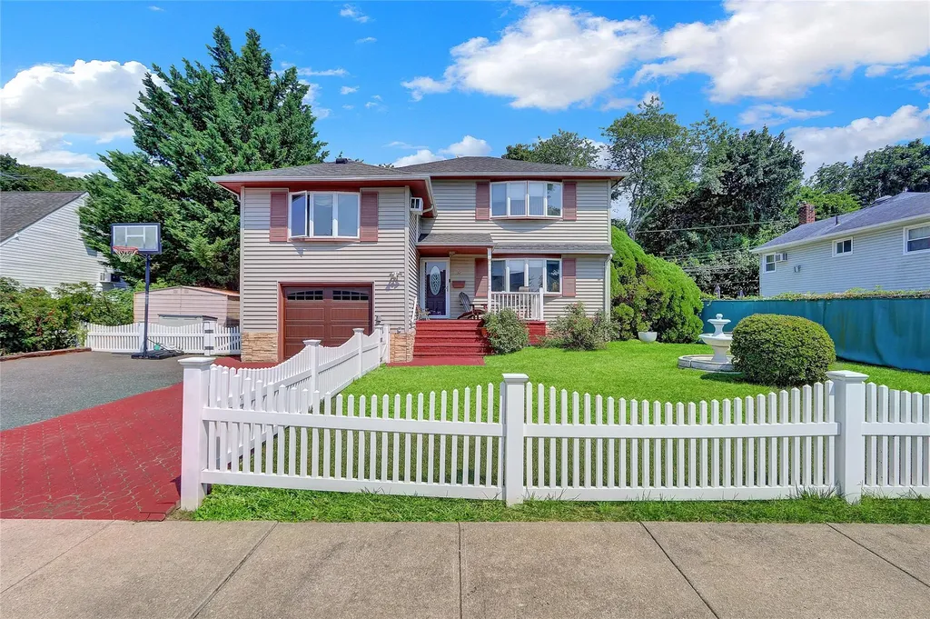 57 Elizabeth Drive Bethpage NY 11714