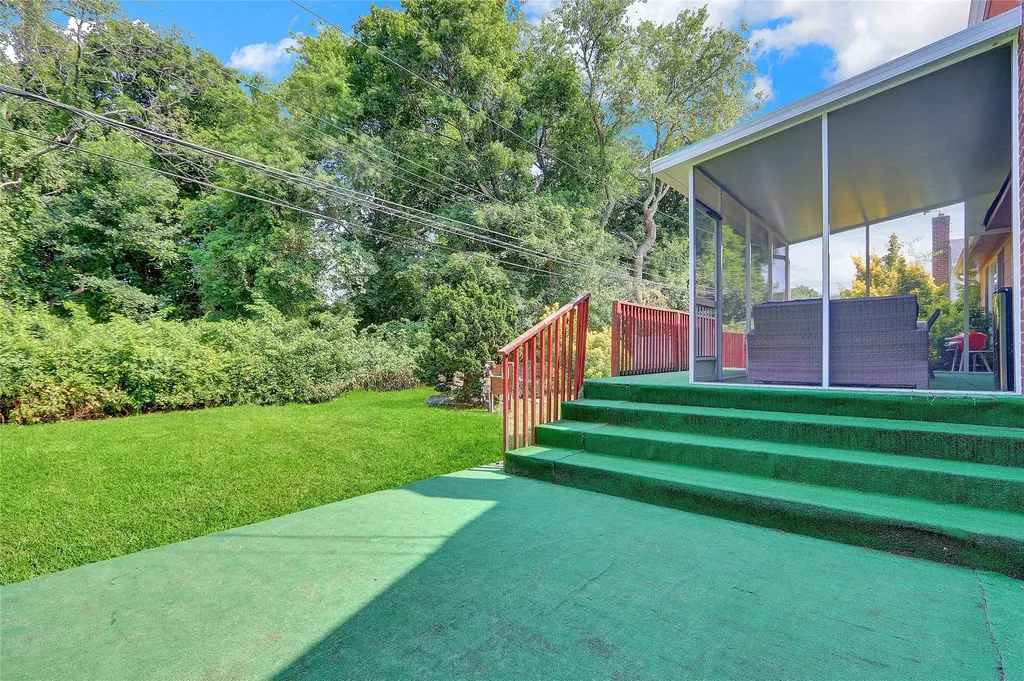 57 Elizabeth Drive Bethpage NY 11714