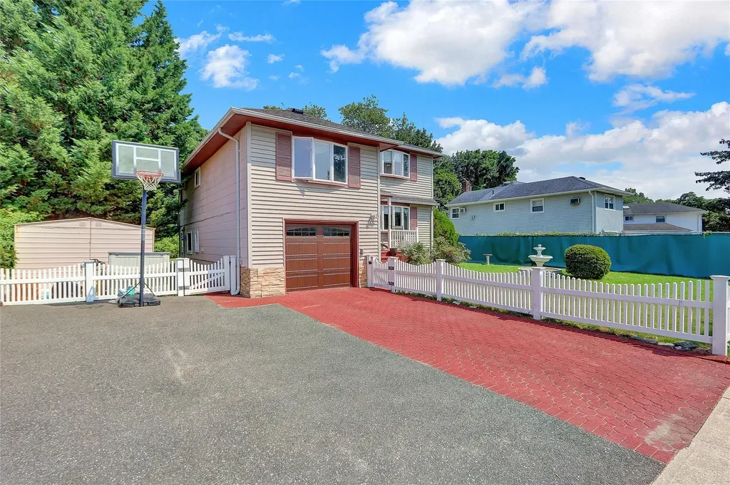 57 Elizabeth Drive Bethpage NY 11714