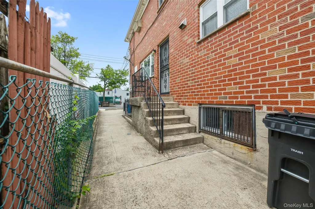 206-16 45th Road Bayside NY 11361