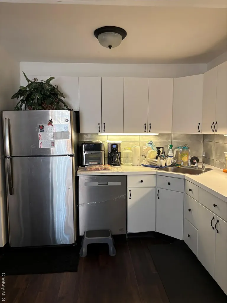59 Windmill Road Hyde Park NY 12601