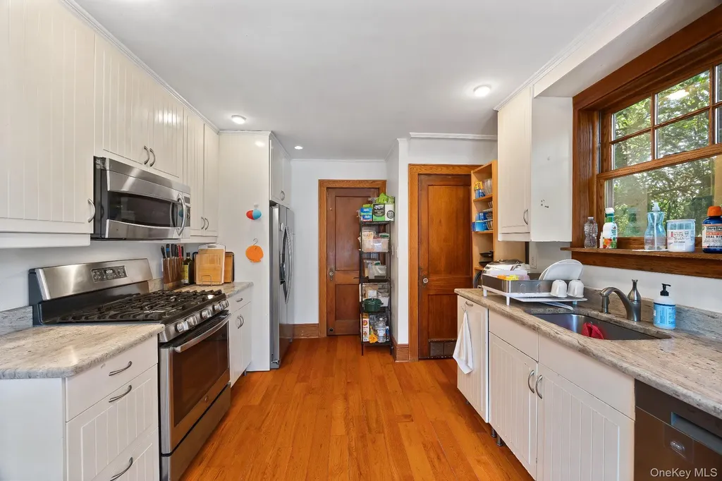 194 Bradley Road Scarsdale NY 10583
