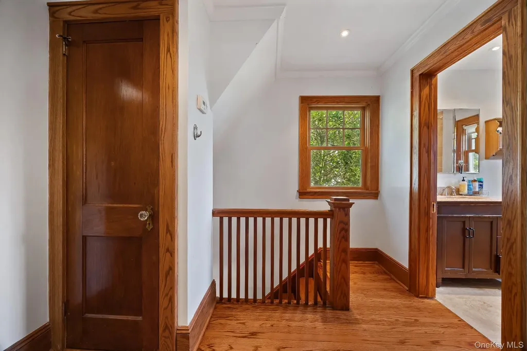 194 Bradley Road Scarsdale NY 10583