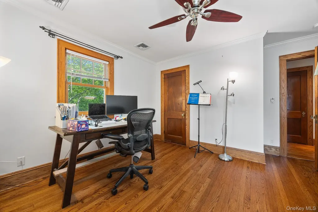 194 Bradley Road Scarsdale NY 10583