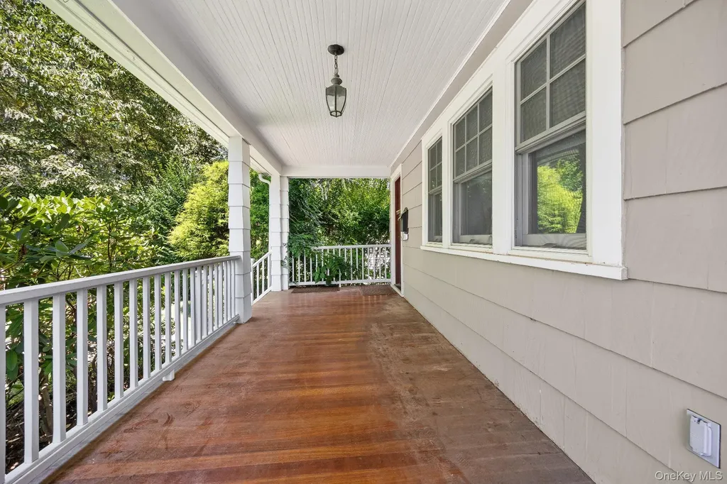 194 Bradley Road Scarsdale NY 10583