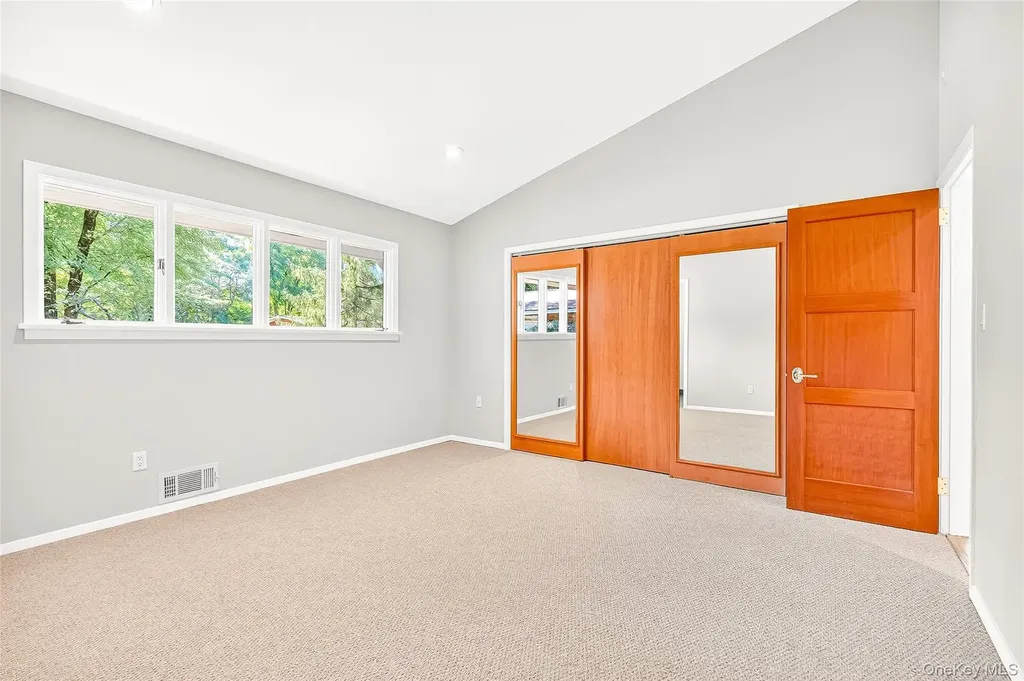 10 Barnaby Lane Hartsdale NY 10530