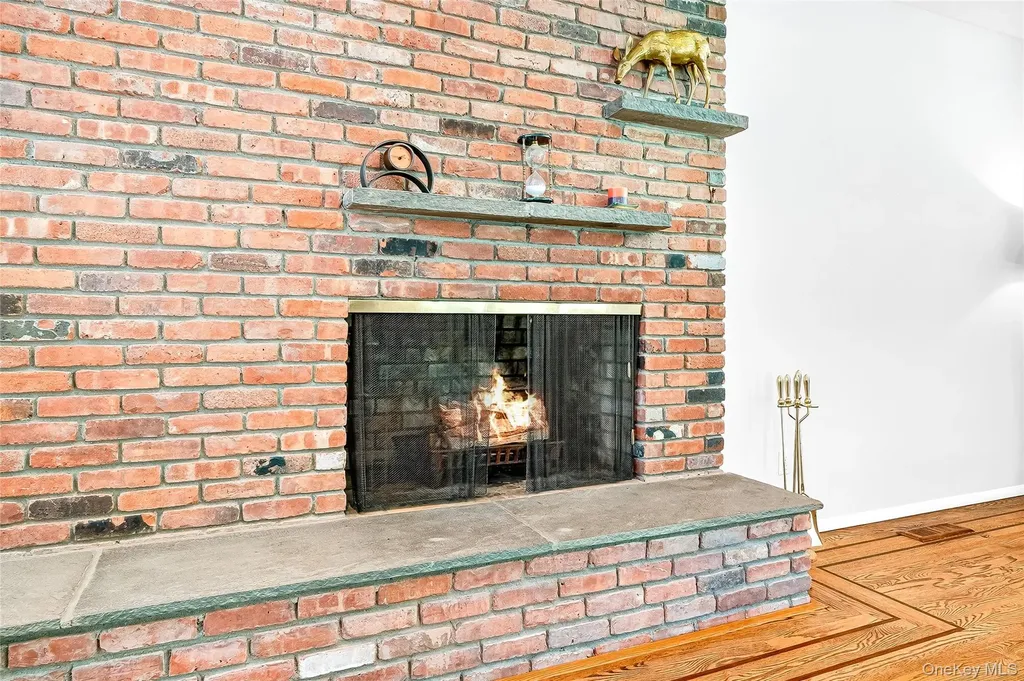 10 Barnaby Lane Hartsdale NY 10530