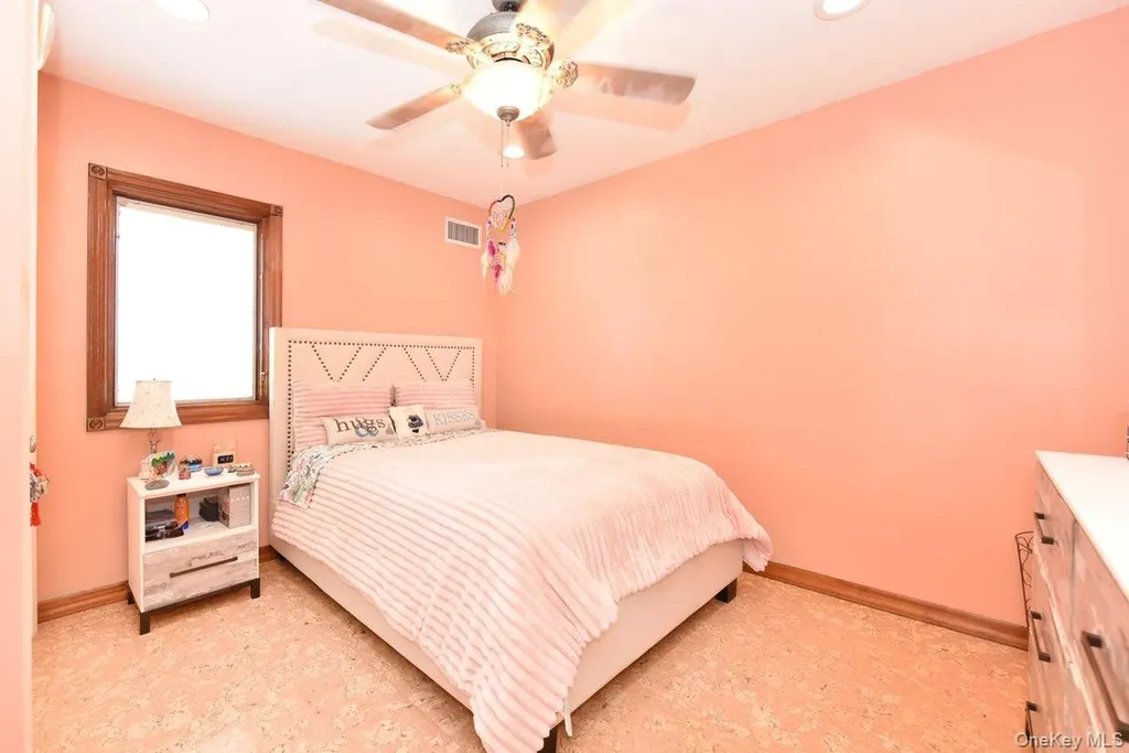 385 Oceanside Parkway Oceanside NY 11572