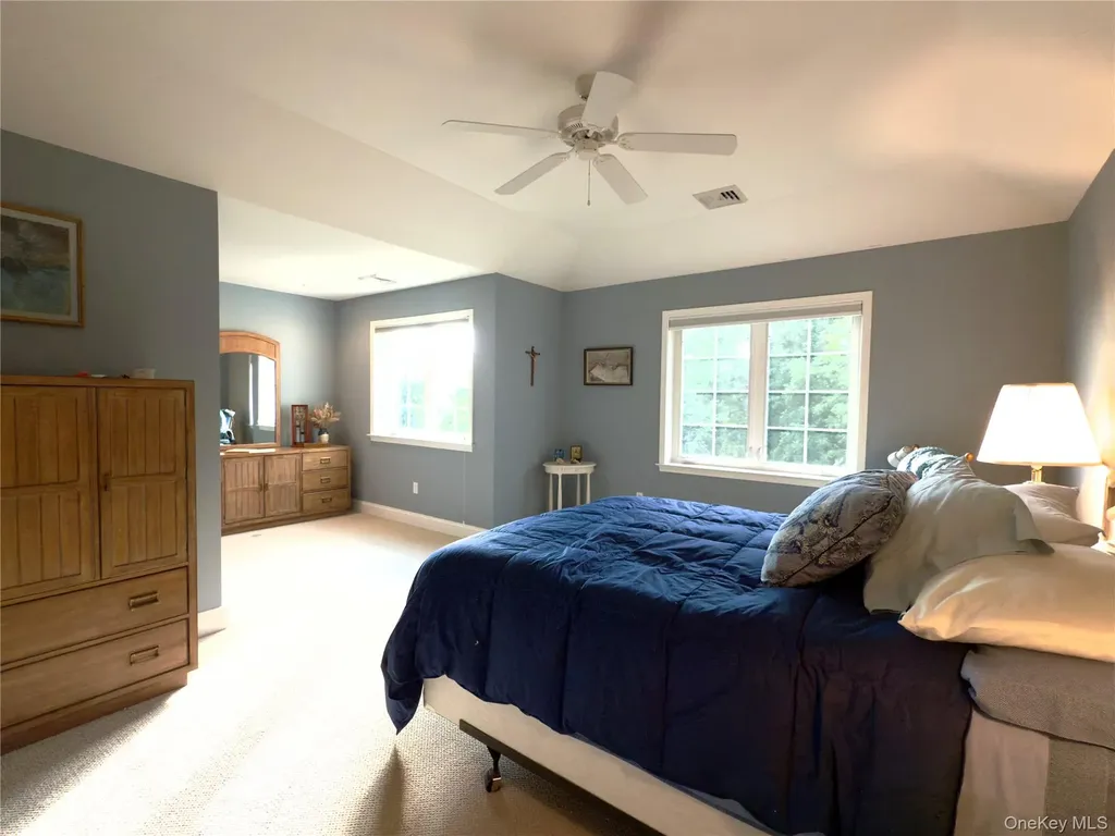 54 Hudson View Terrace Hyde Park NY 12538