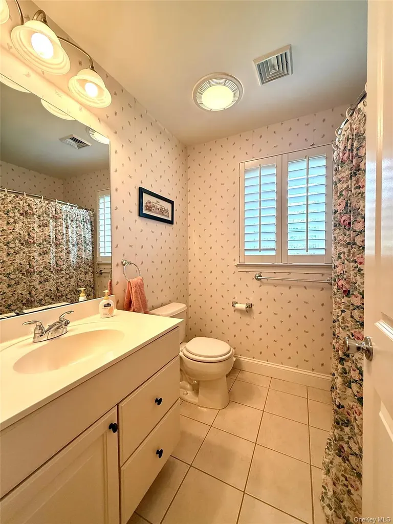 54 Hudson View Terrace Hyde Park NY 12538